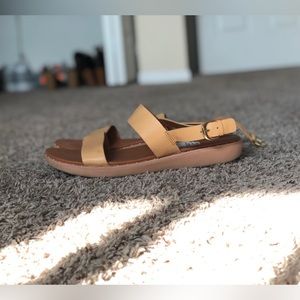 Sandals Cream tan  Beige Gladiator Flat Ankle Strap NWT